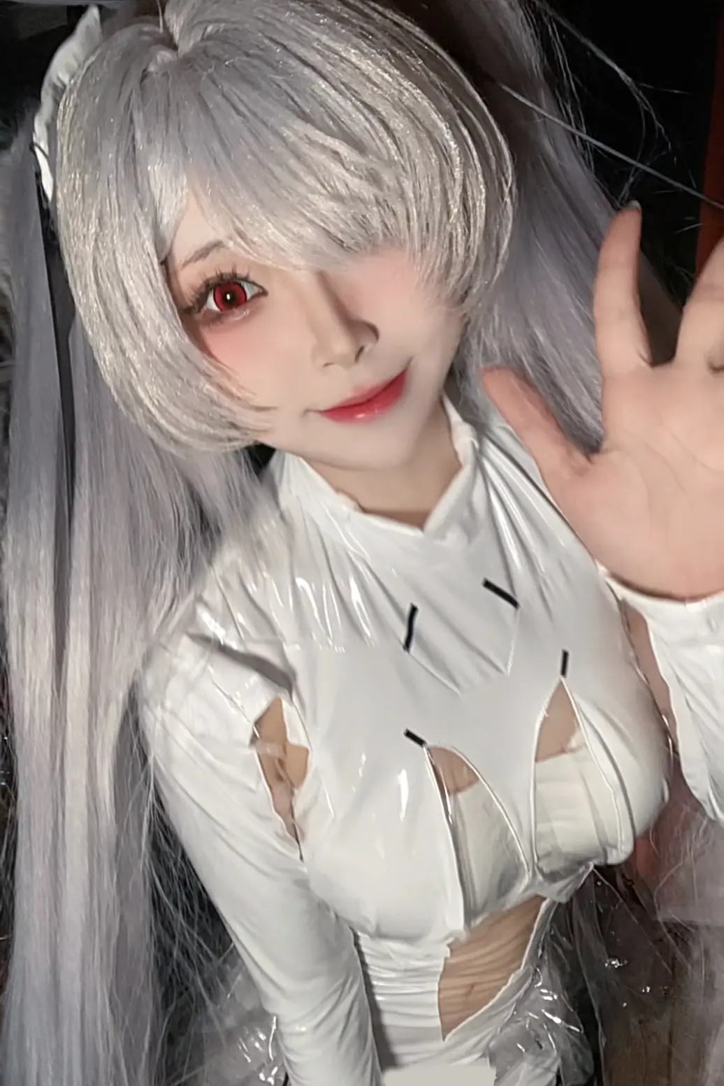 这次会以灰姑娘的身份来到深圳参加《胜利女神：新的希望》一周年线下活动！...