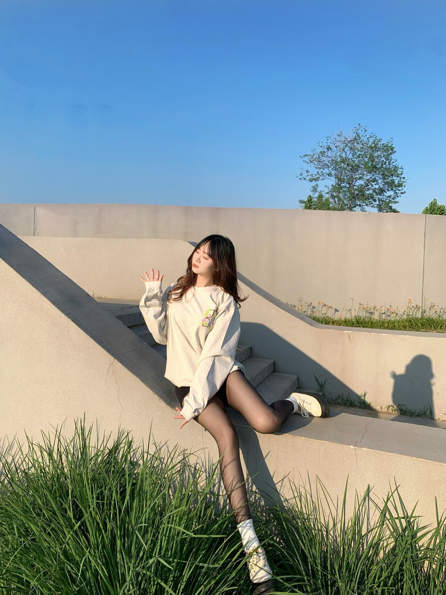 我与你难生恨。