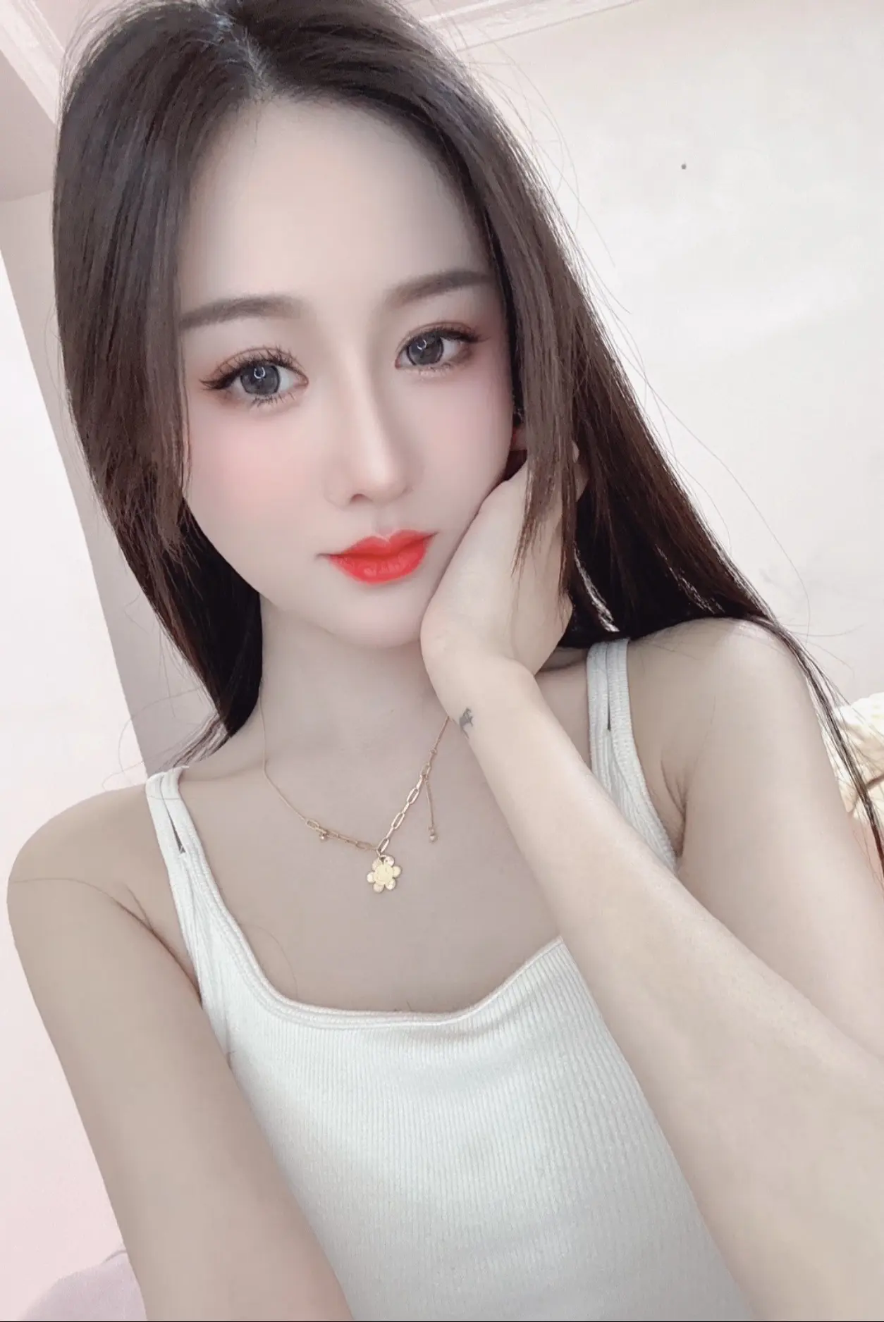 总有一天 你会明白，能治愈你的， 从来都不是时间，而是心里的那份释怀与格局。