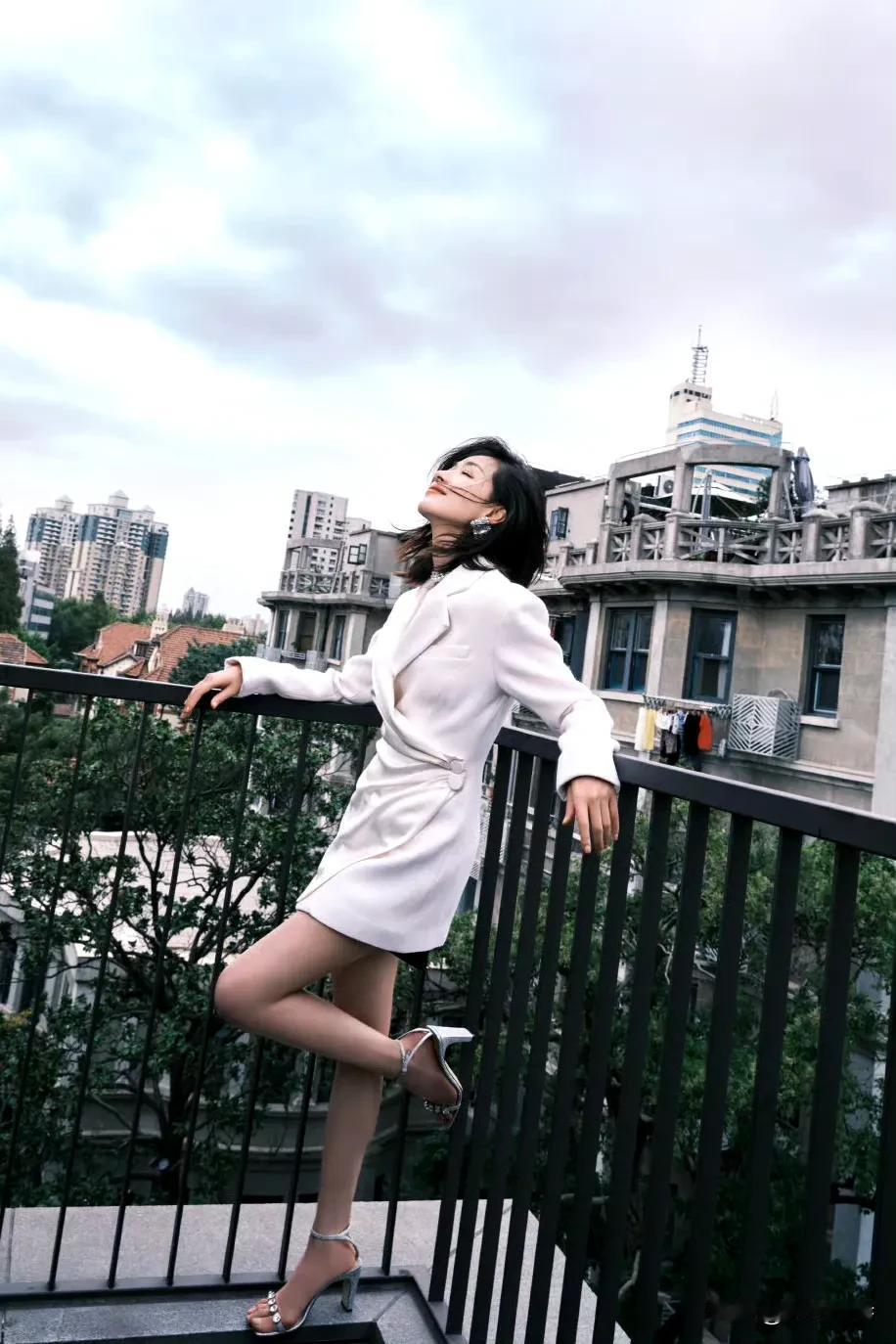 万茜真的是最美中年女星，成熟大气优雅！韵味十足！