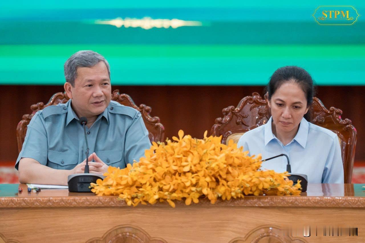 国家不会忘记，英雄从未远去。 
2月13日，柬埔寨总理洪玛耐偕夫人，专程前往奥多