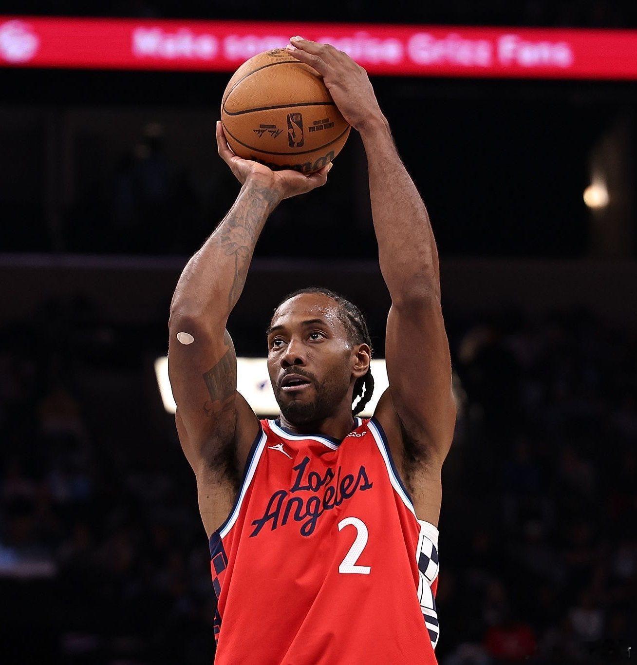 科怀·伦纳德的2025-2026常规赛已经收官！本赛季出战65场，除了被热火拉松