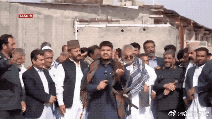 凤凰新闻【美国支持库尔德人在伊朗内乱，很多部落却要和革命卫队联合？】近日，美国支