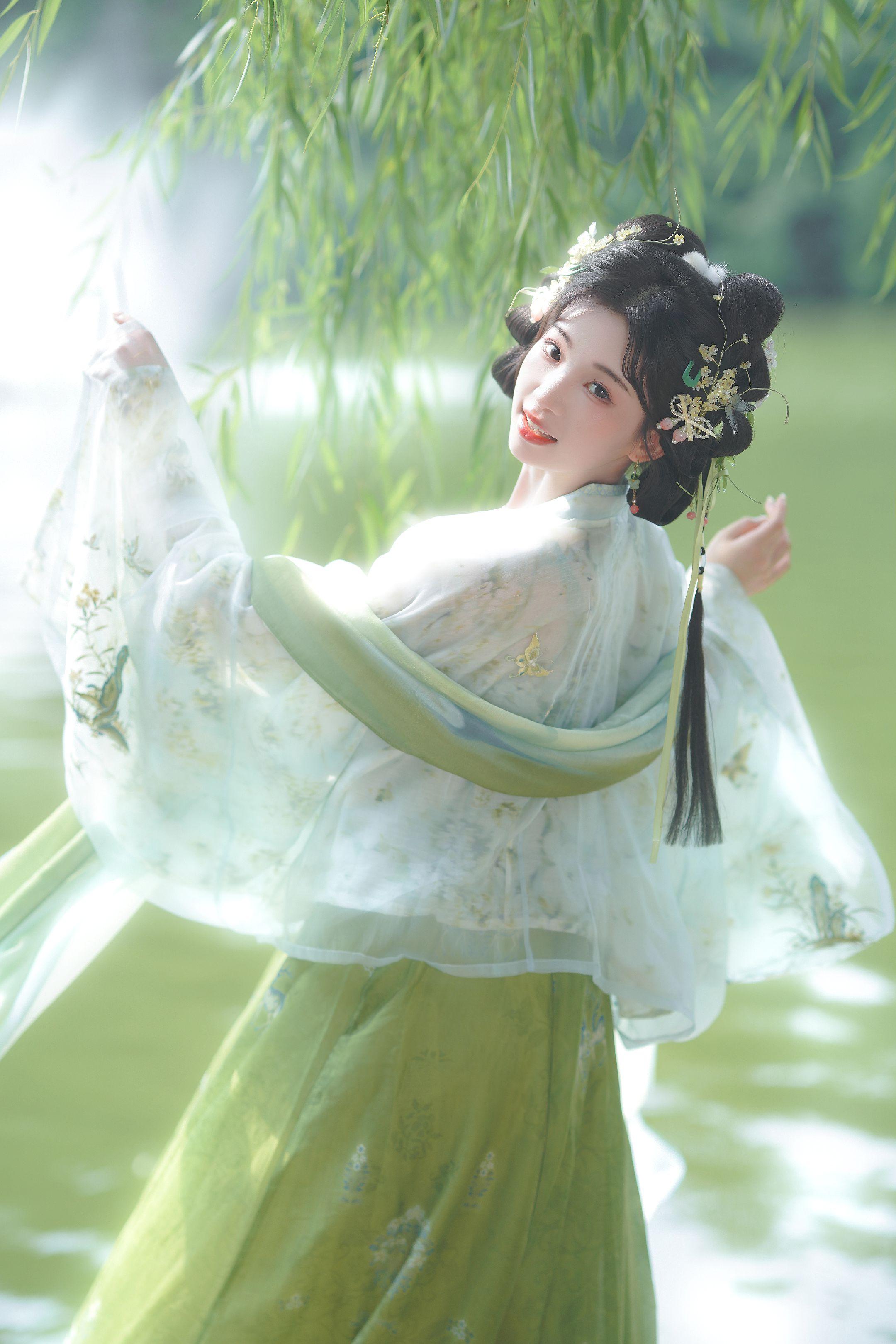 后期赋予的发光的氛围感～