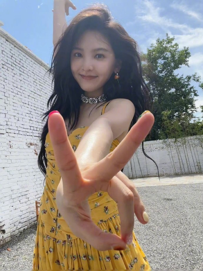 章若楠  美少女的日常