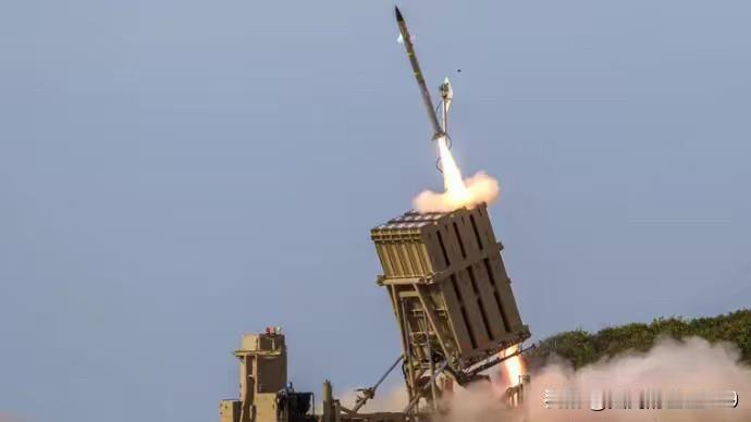 伊朗战争期间，以色列向阿联酋提供了“铁穹”防空系统并派遣了相关操作人员——据美国