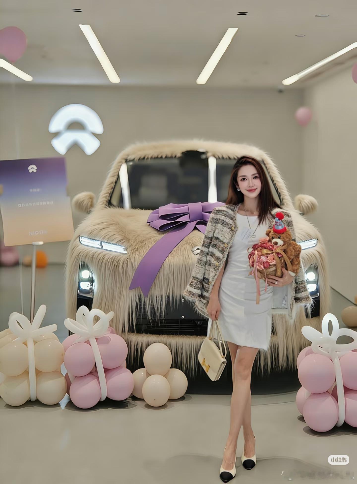 爱你老己🎠梦中的圣诞大玩具🎄get不要去质疑天秤座的审美因为它从不出错喜提我