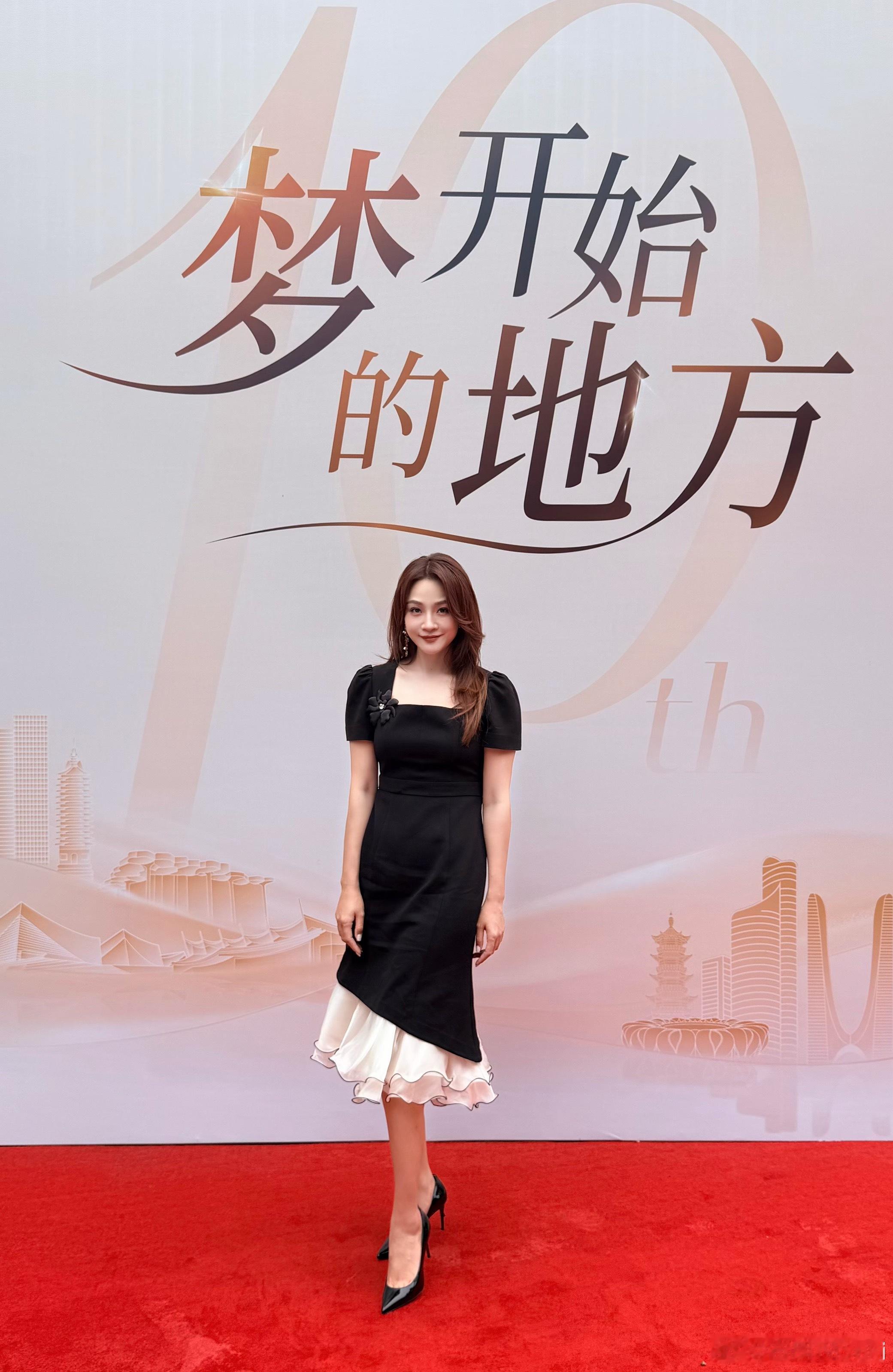 红毯3连拍喜欢哪张？ 