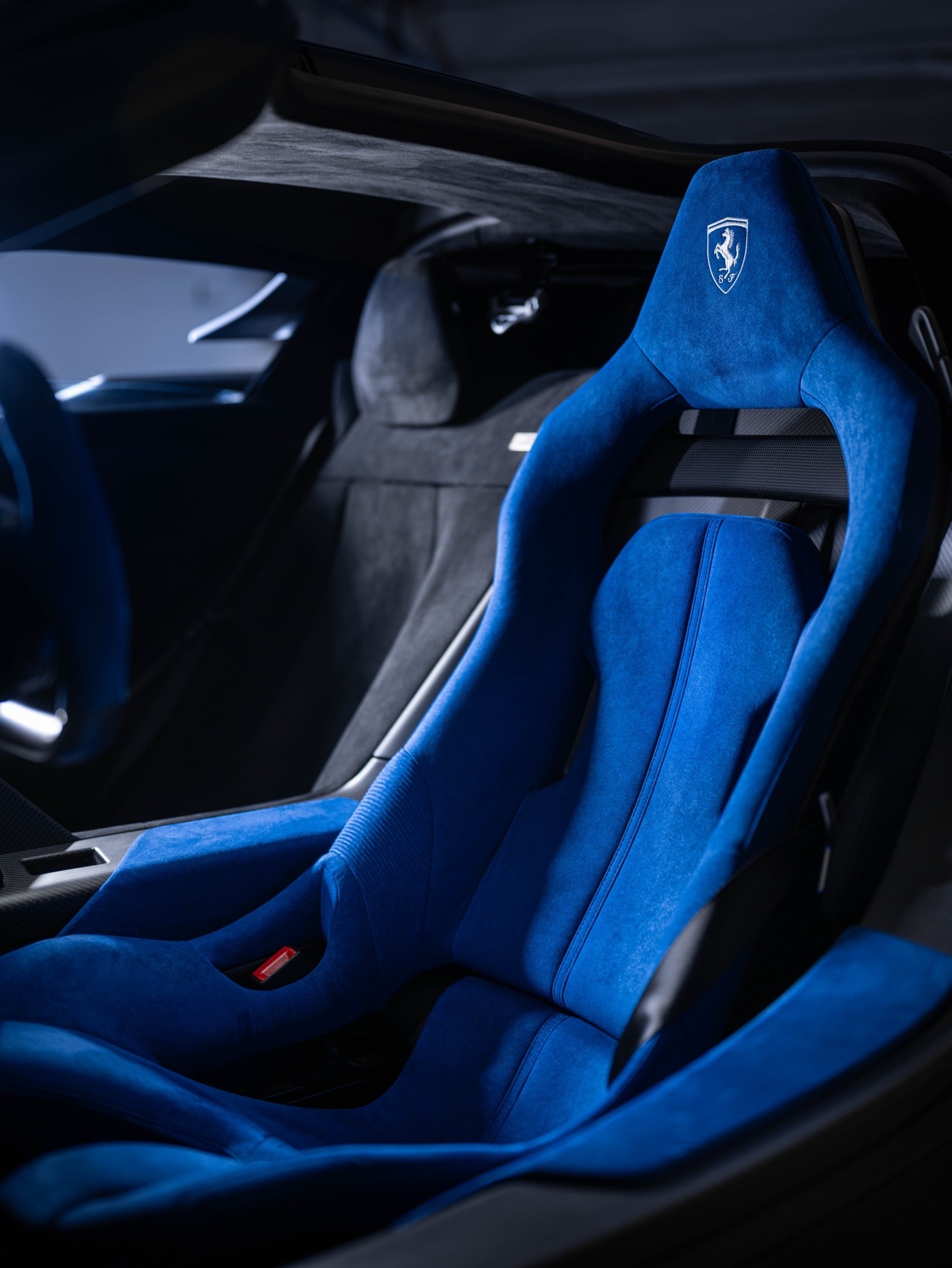 首款法拉利F80已交付给的一位尊贵客户。F80是法拉利迄今为止最强大的、技术最复