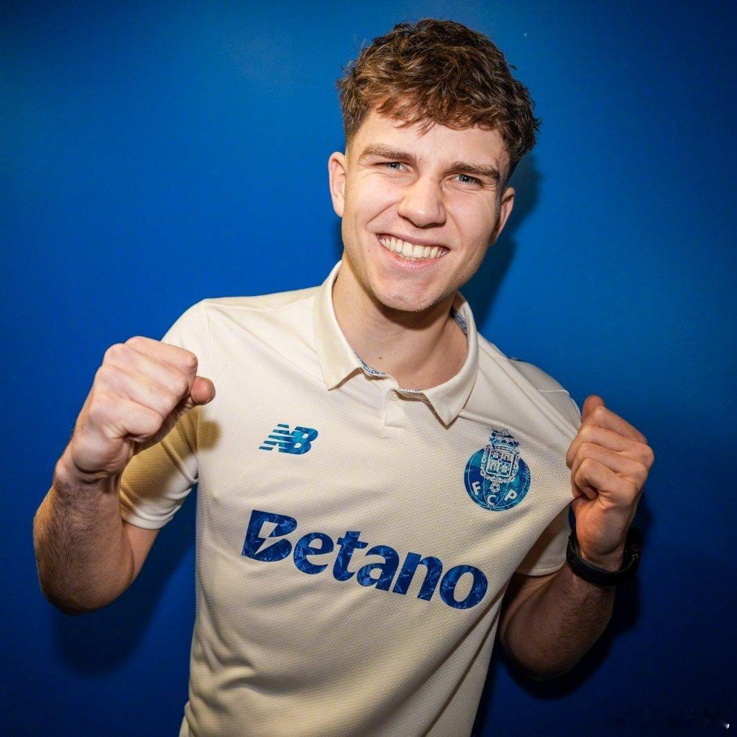 【波尔图签下小妖】17岁的雅盖隆边锋皮耶图谢夫斯基（Oskar Pietusze