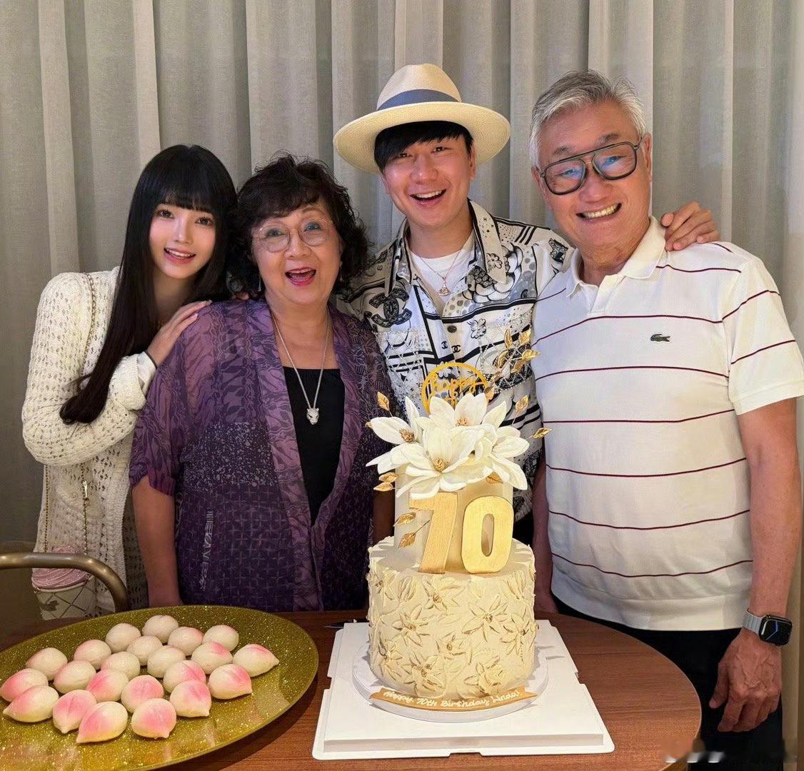 林俊杰母亲回应是否喜欢七七很多女人结婚后最大的错觉，就是以为婆媳问题靠“忍”就能