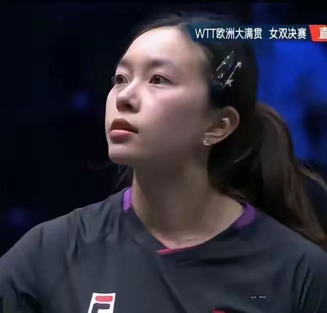 【打乒乓球更难的乒坛学霸美女吴咏琳】吴咏琳，2003年出生，中国香港乒乓球主力，