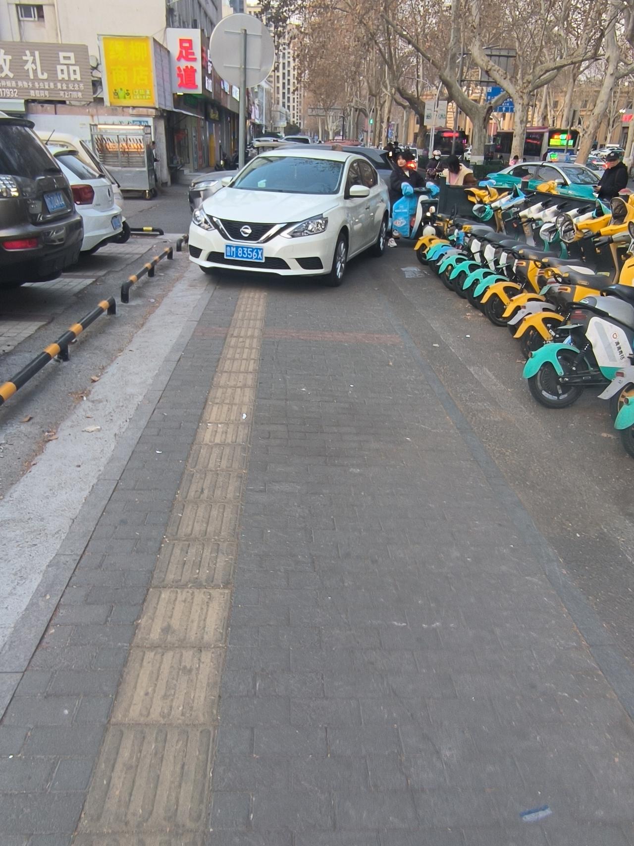 作为淄博市民，也希望外地来的游客能够提升自身素质。
淄博人民是热情好客的。并且理