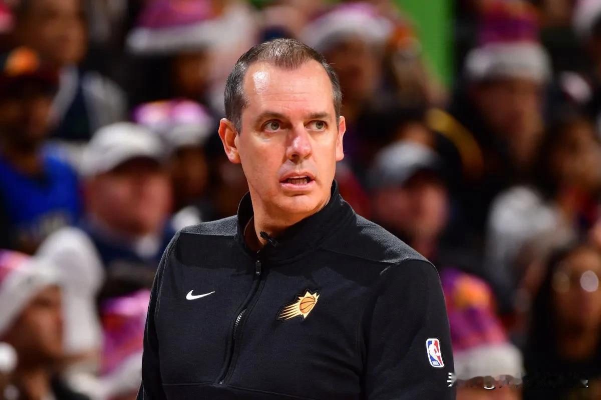 关于弗兰克沃格尔作为太阳队主教练的职位稳定性的讨论越来越多。

如果菲尼克斯队无