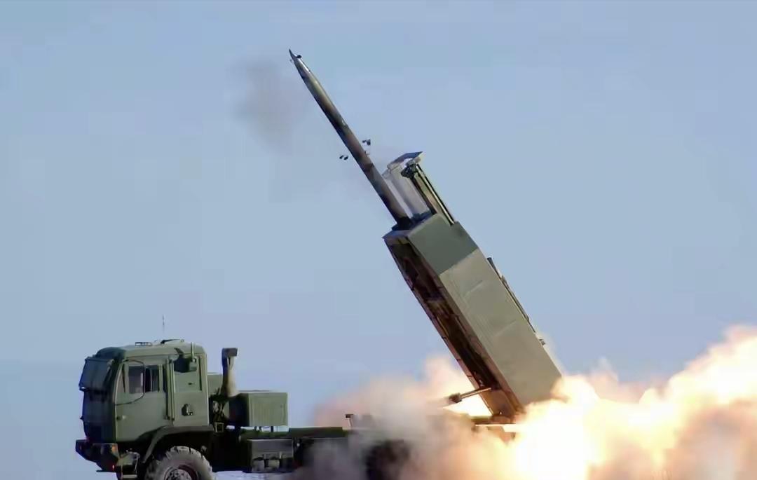 龙大：海马斯对轰大赛开始咯，欢迎湾岛同胞踊跃举报，举报不仅有现金奖励，还能领专属