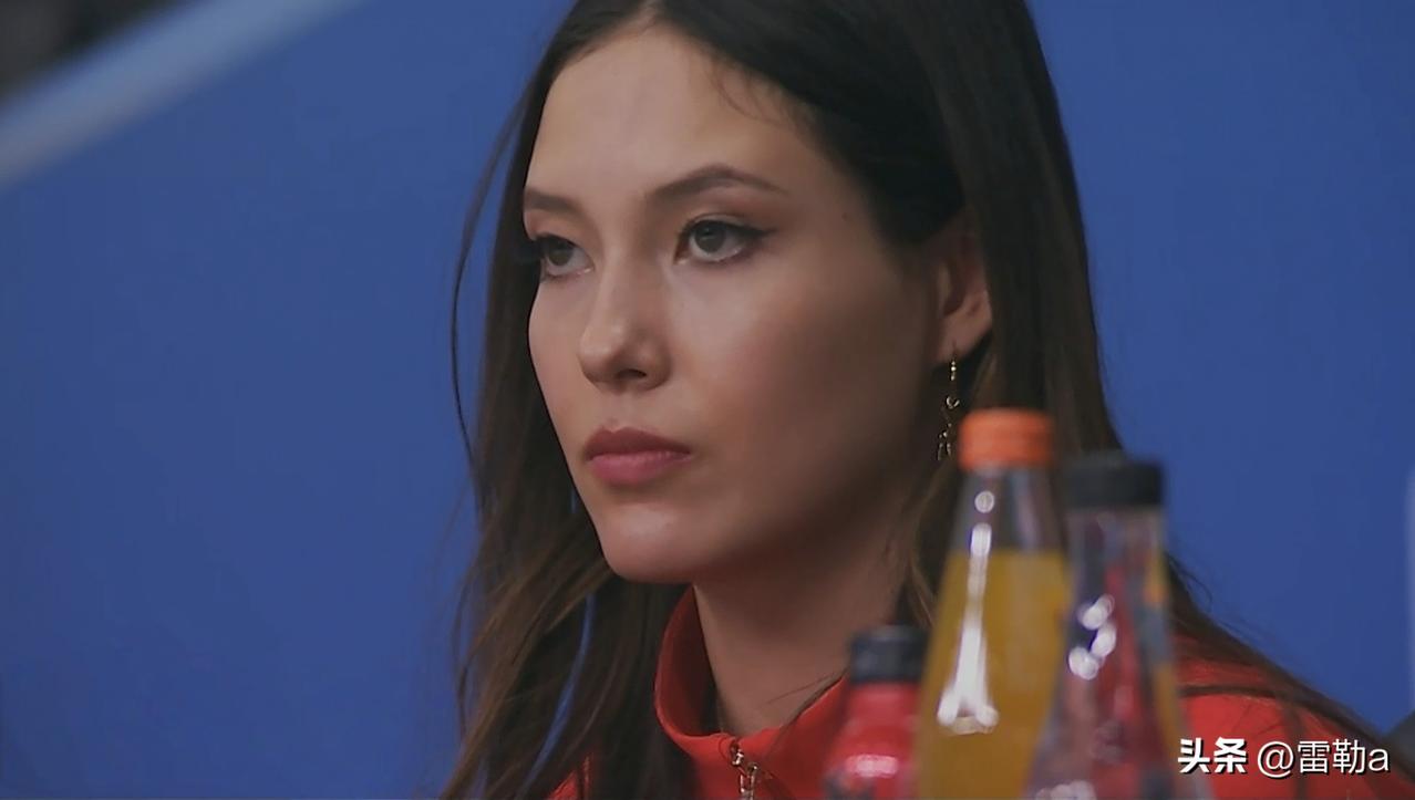 【谷爱凌助阵，北京女排主场爆冷输河南】

本以为北京女排回到主场会砍瓜切菜3：0