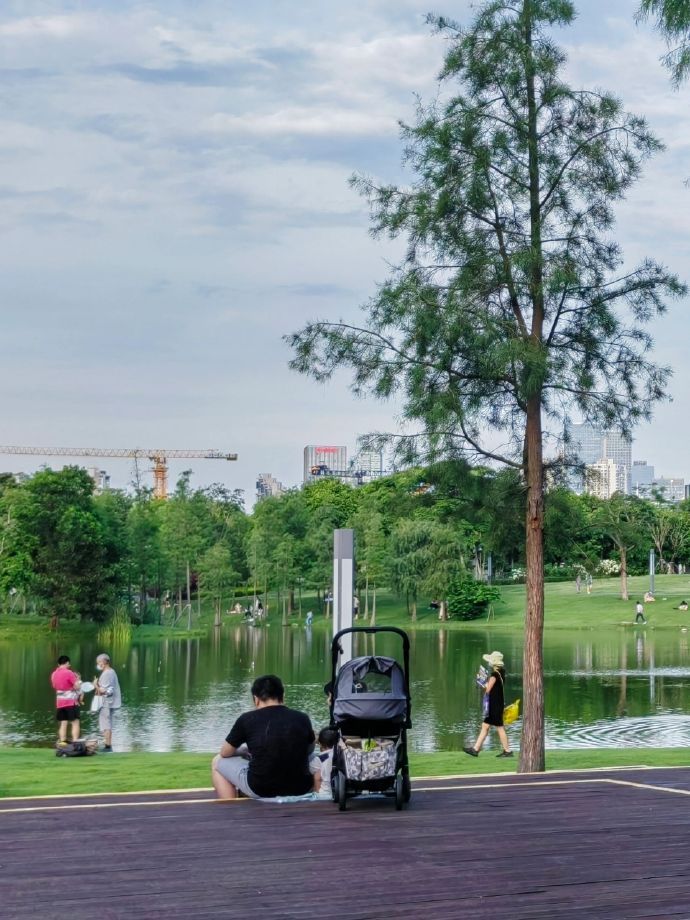 年轻人不去菜市场，它没落都是自找的 ！！！ 