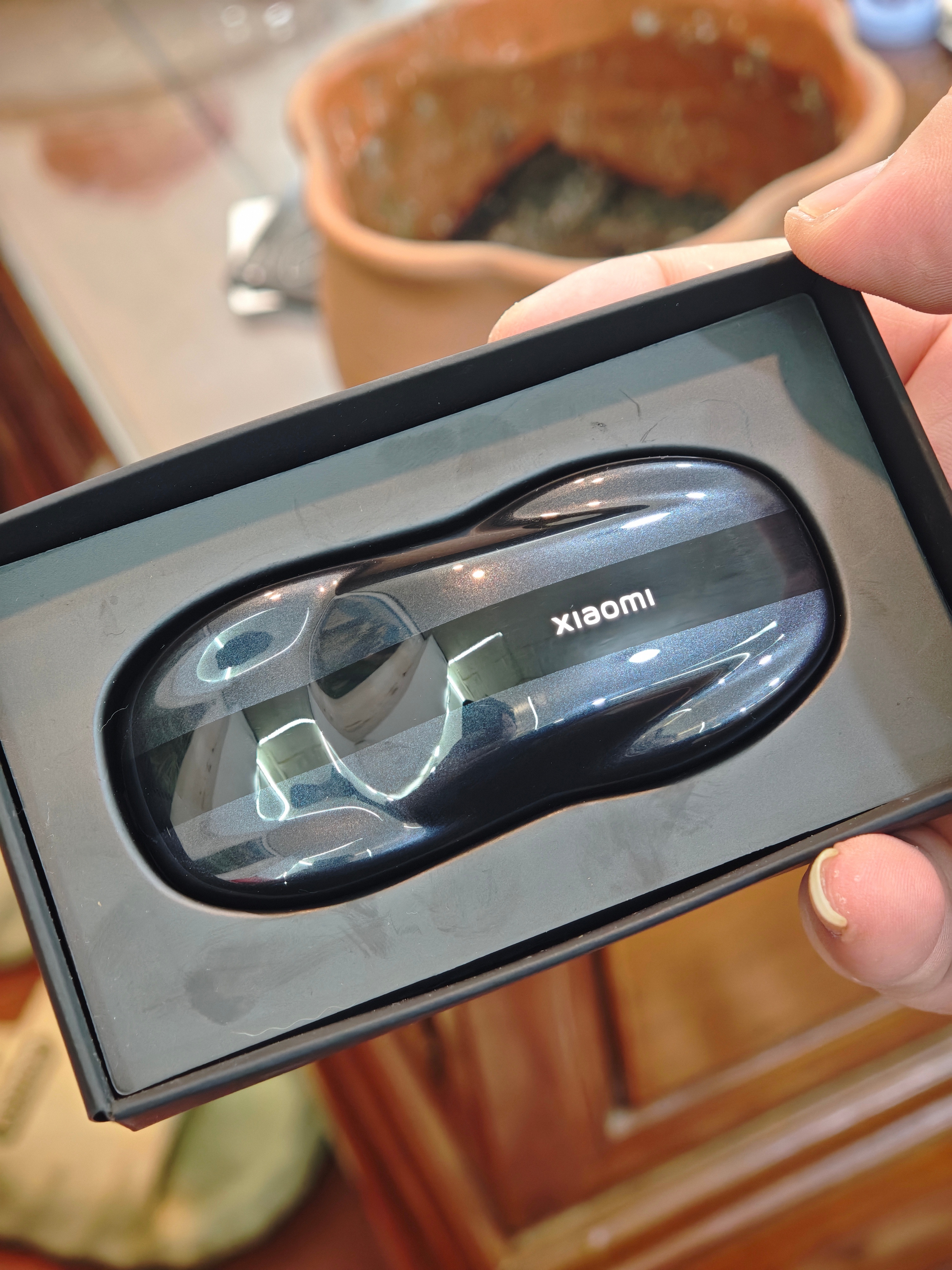 朋友的小米SU7车钥匙弄丢了，重新买了一把车钥匙，居然才只需要199，这么便宜的