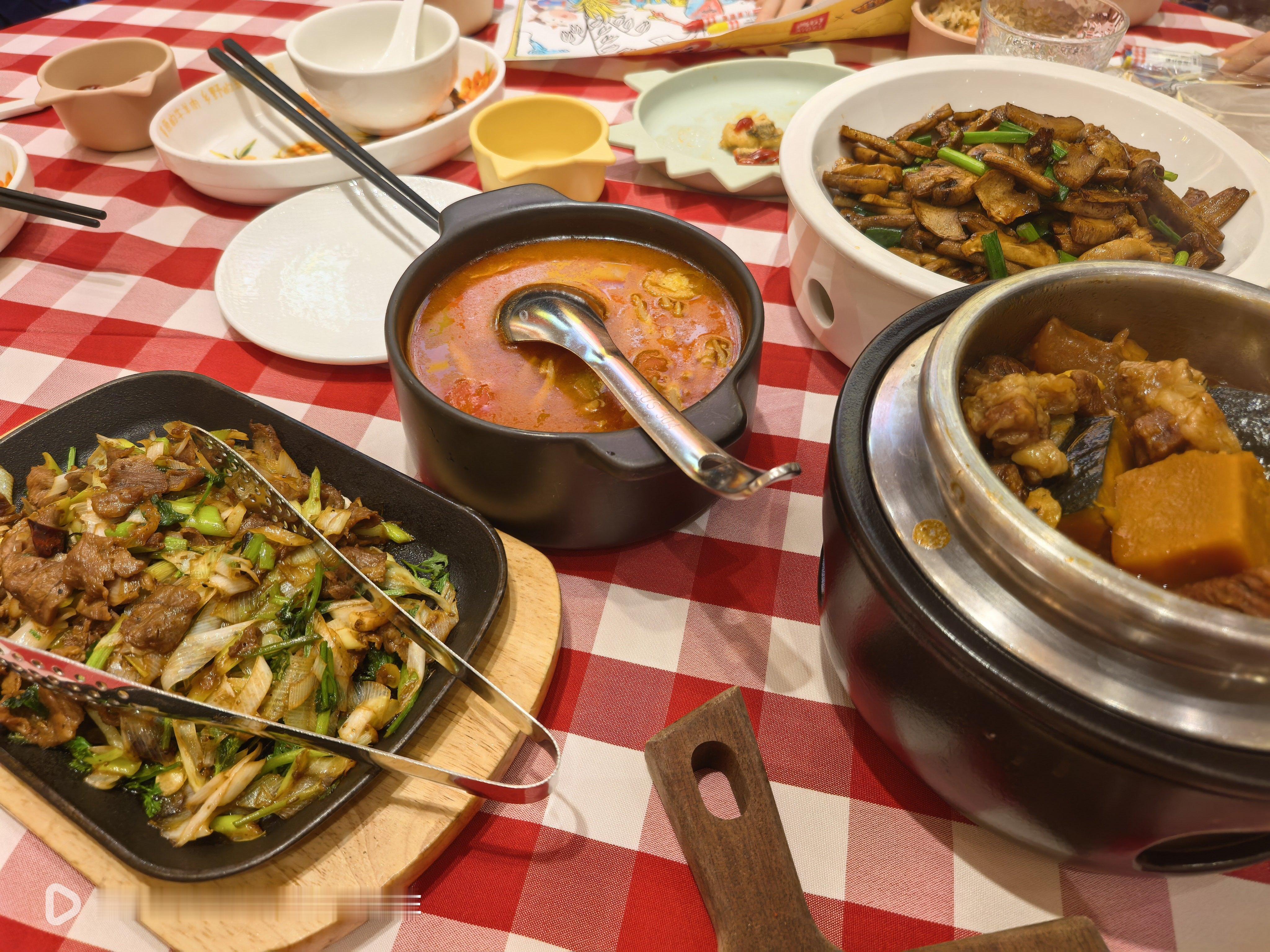 吃饭…… 西贝莜面村