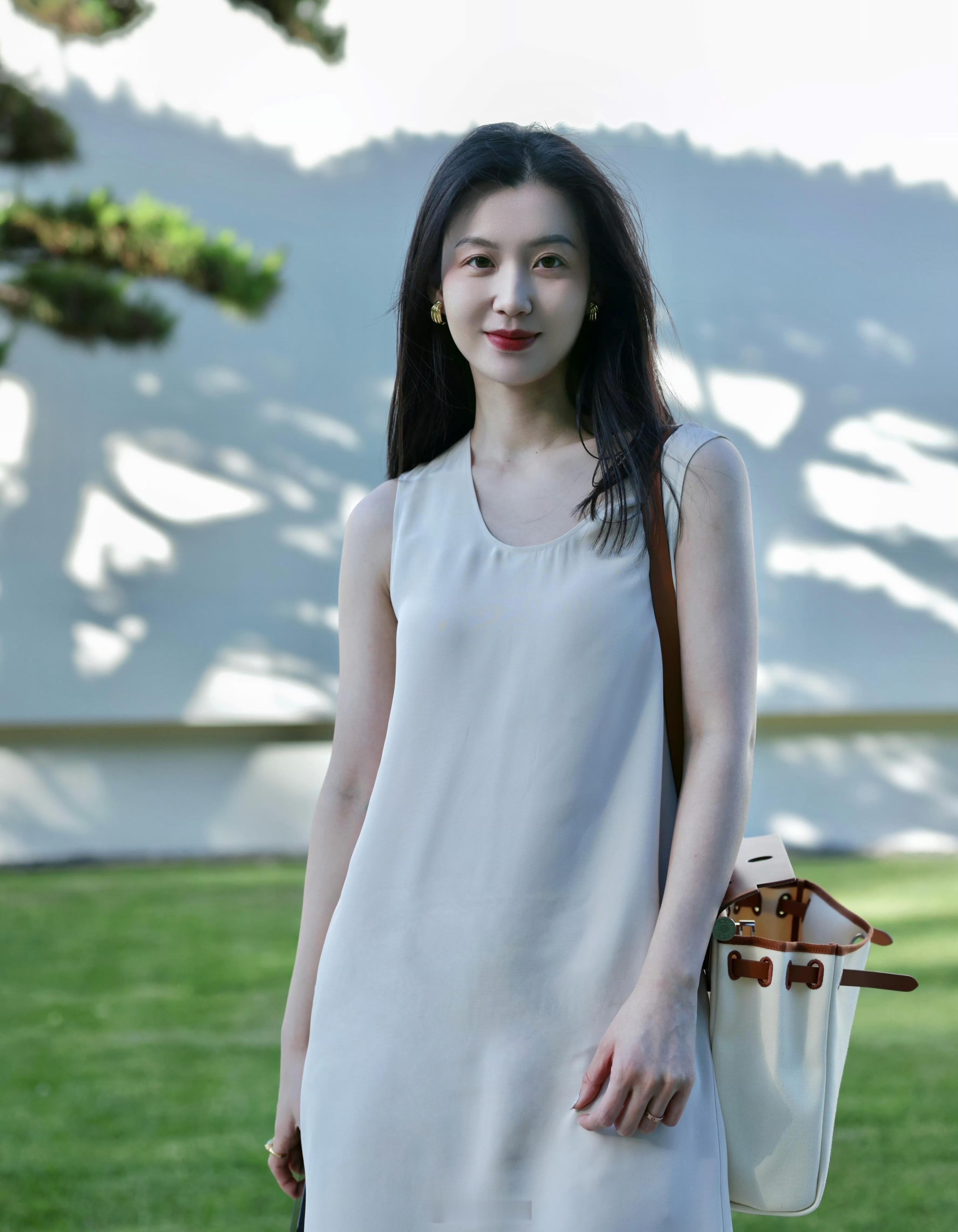 淑女气息扑面而来 ​​​