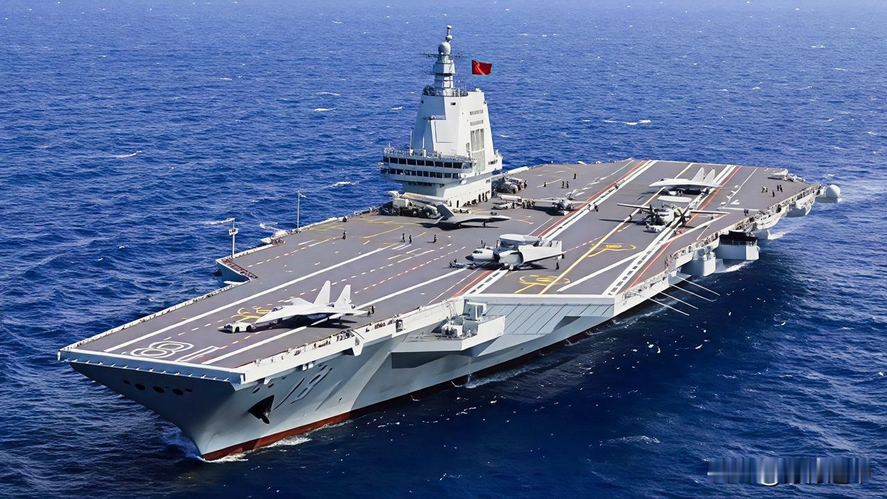 福建舰于2025年12月16日首次以入列后的身份穿越台湾海峡，这一行动与台军方同