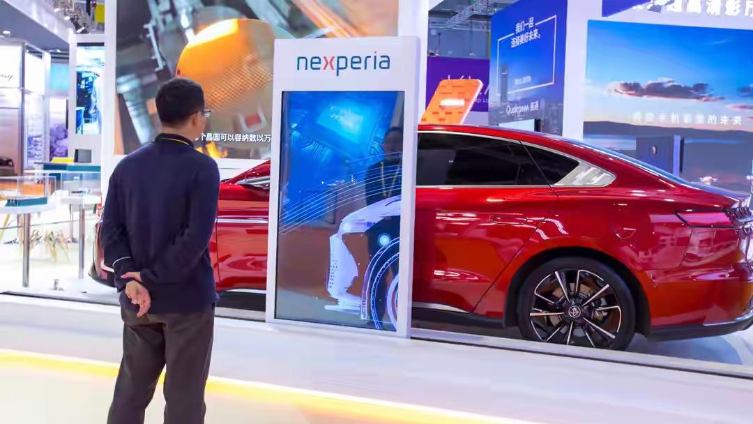 主动上门，疯狂暗示！荷兰想要的面子，中国最终没有给
我国在处理荷兰政府无理抢劫中