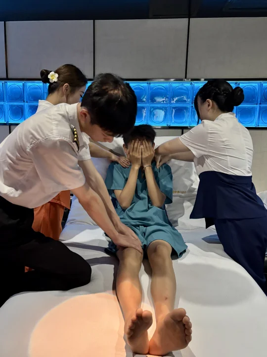 成都人。。。雀儿八实好会享受哦。。。😅😅😅