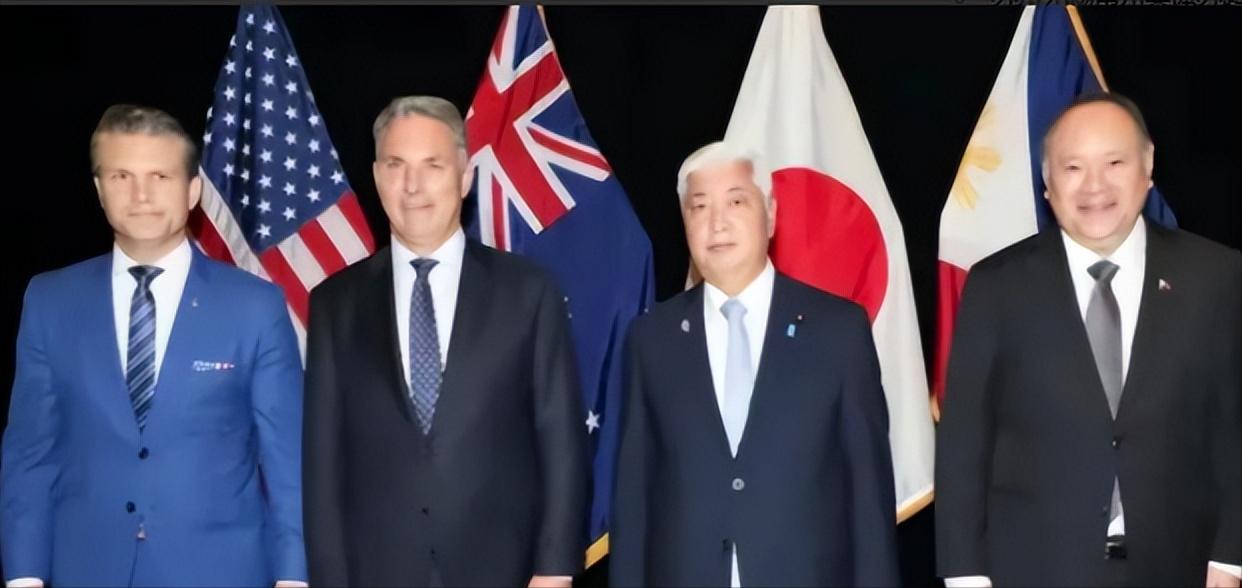 万万没想到，中国今年竟在新加坡被围攻了，美国威胁中国不准武力改变台湾和南海现状，
