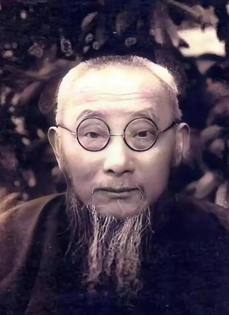 1938年，南京废墟之上，曾救死扶伤的陶保晋却设宴巴结日军，杯盏间忽闻后院女眷惨