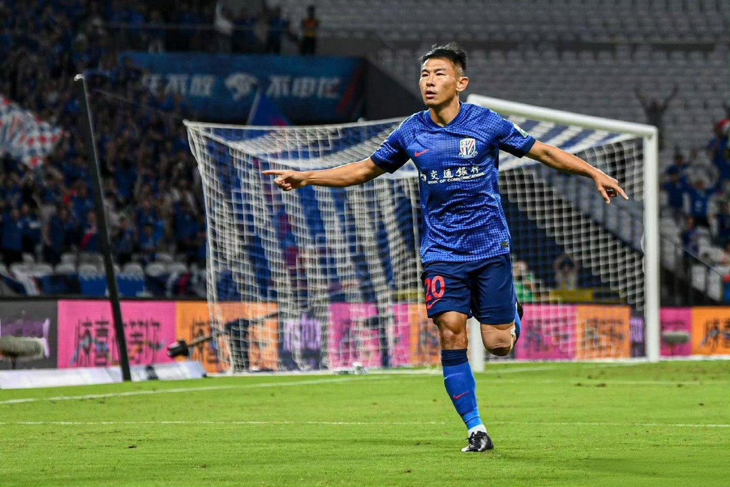 于汉超退役过去两个赛季，猴哥燃尽所有，终未能捧起联赛冠军奖杯，留下了巨大的遗憾。