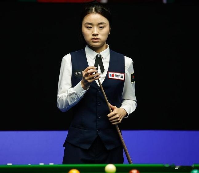 英国公开赛资格赛结束，12名中国球员晋级正赛。昨晚，白雨露4-1取得赛季首胜。今