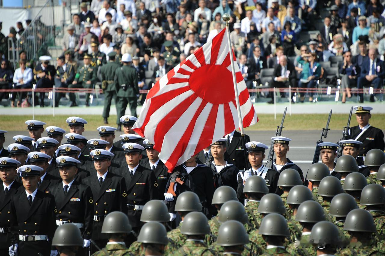 日本疯狂扩军，将对世界带来无穷的危害
 
近期，日本全面放开武器出口禁令，主动肆