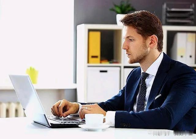 一个企业什么成本最高？都说是人工成本，这一点我倒不敢完全苟同……[绿帽子]
企业