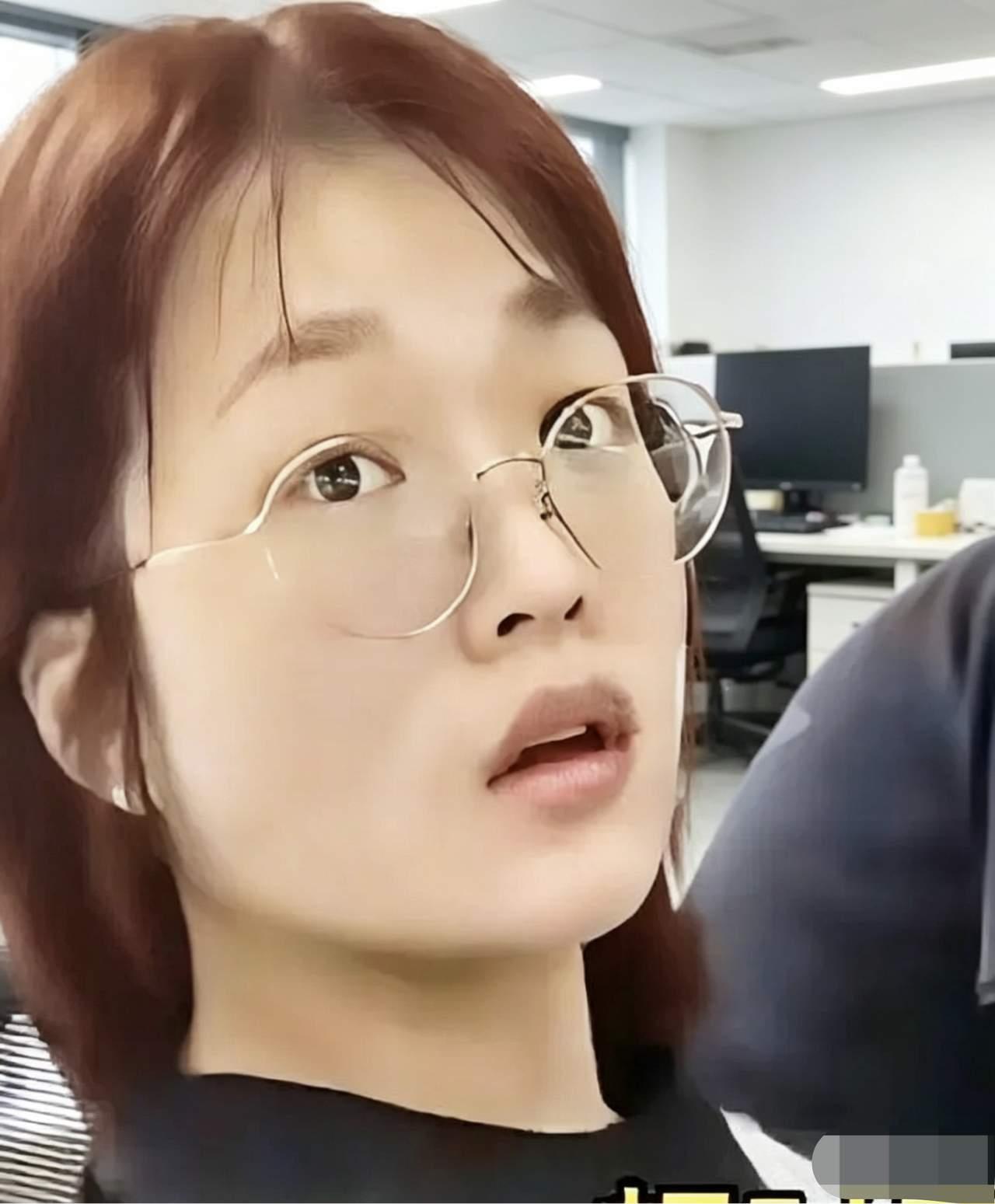 都是贪小便宜坏了自己的名声。樊同学的事情余温未散，又有人因小失大，算社会性死亡吧