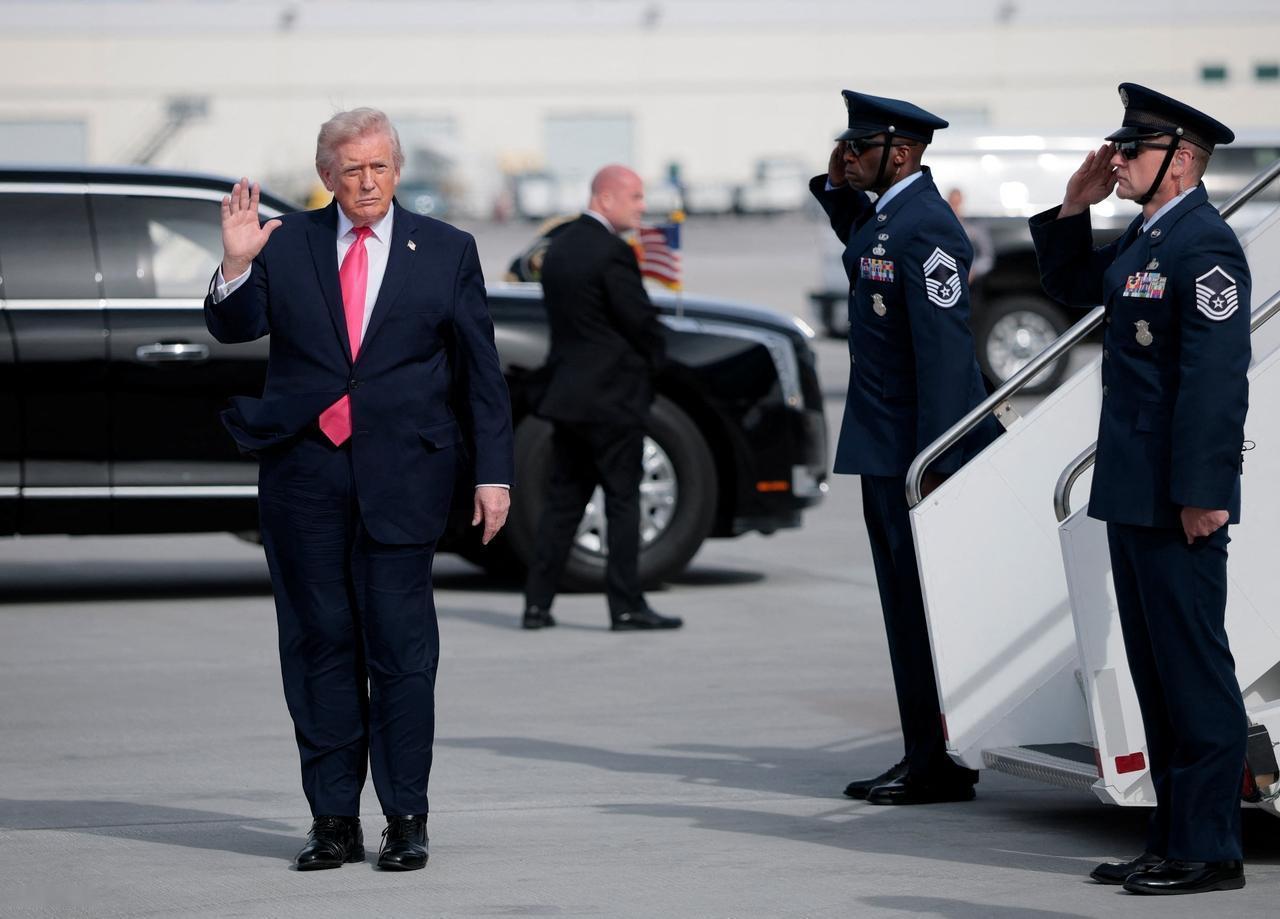 特朗普在Truth Social上的那番话，读来确实让人脊背发凉。
4月22号晚