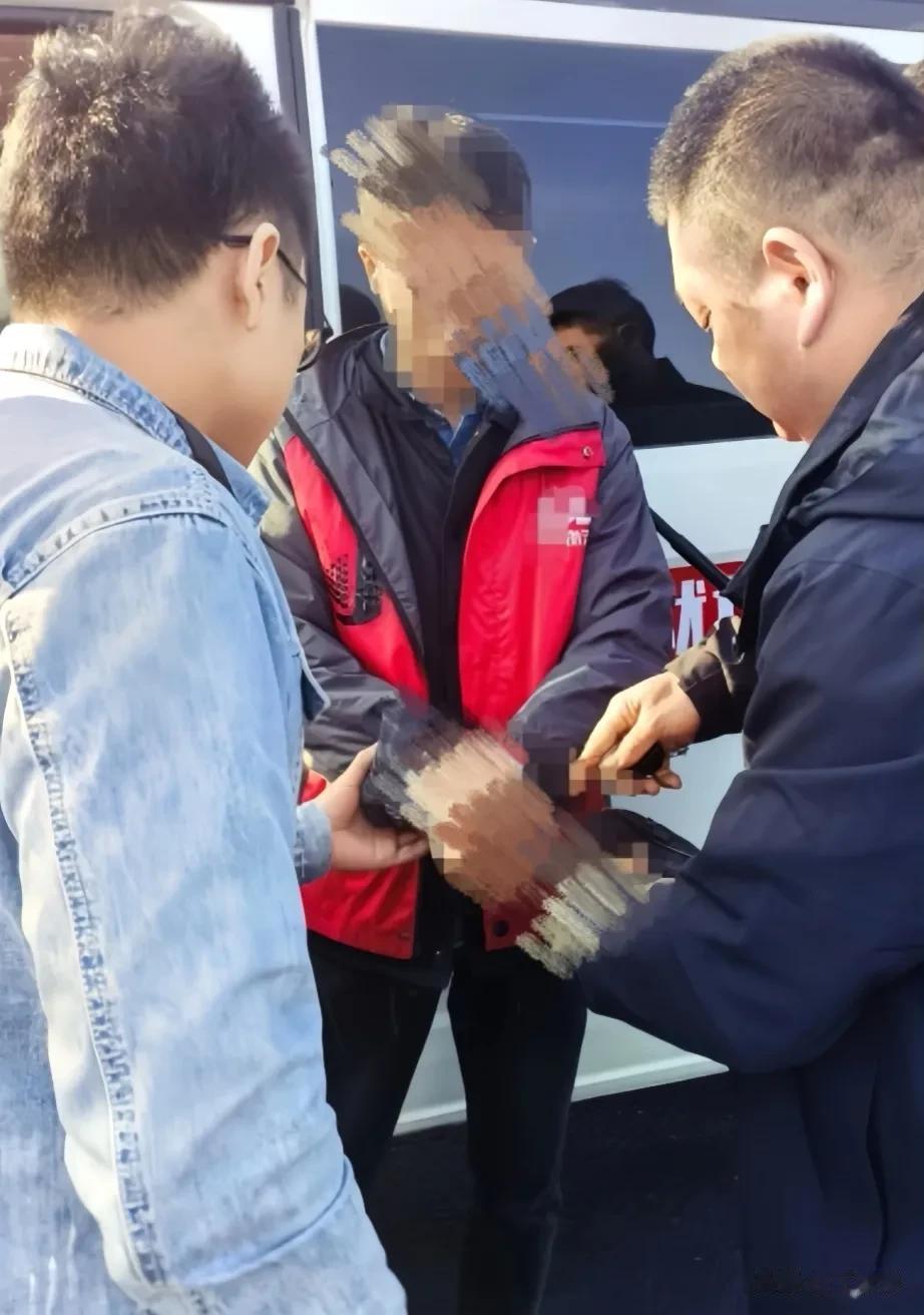 倒卖真烟为什么会被写进刑法？

毫不夸张的说，这行当赚钱的速度仅次于贩 du，如