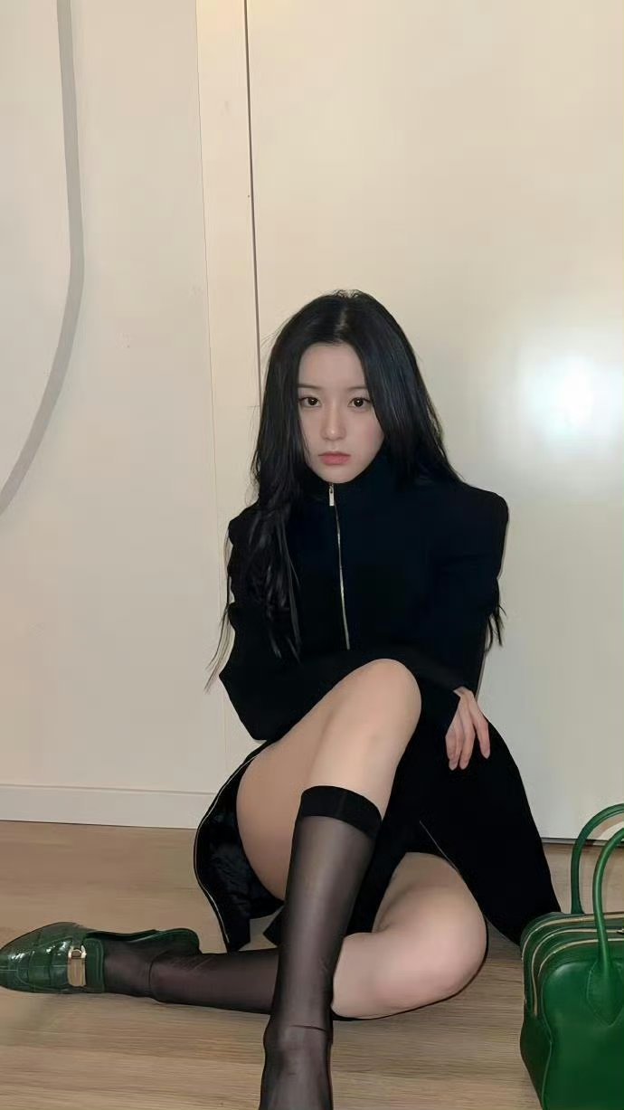 包上恩黑色控场包上恩