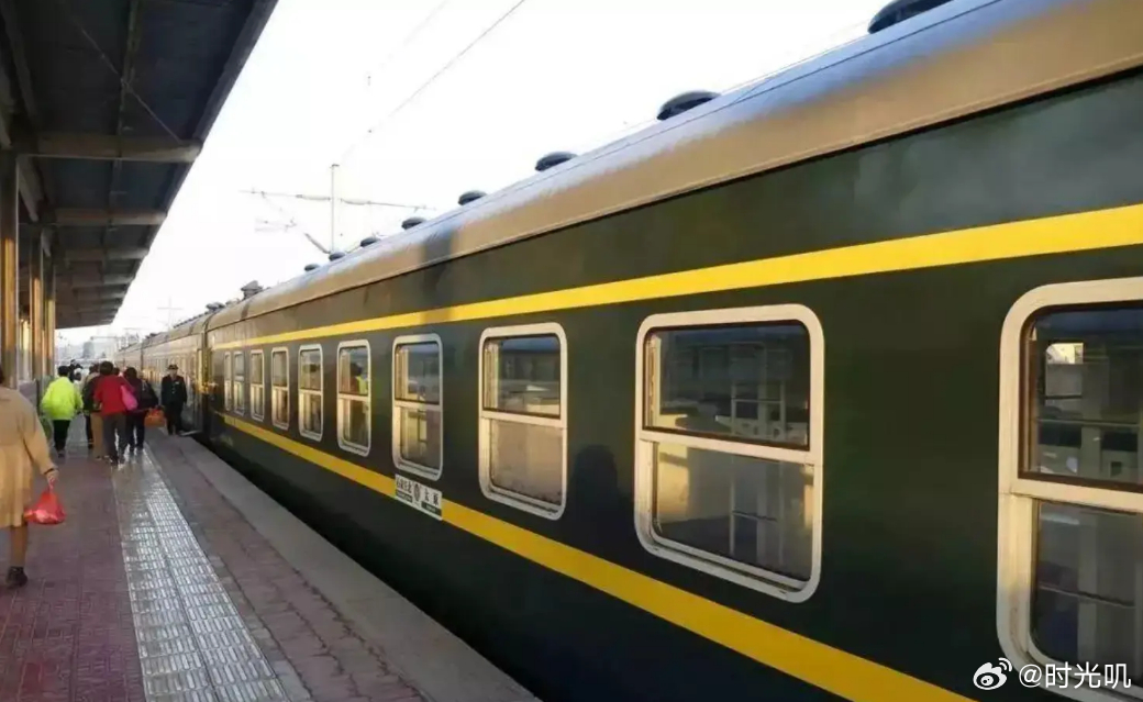 晚安 火车虽然比不了飞机还有火箭还有光纤那么快，但是有一点它很特别，即便上车意味