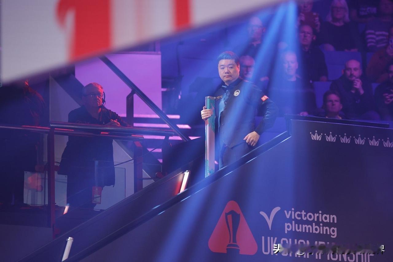 丁俊晖击败徐思赛后采访：“今天能赢很大一部分有运气帮忙，一开始他不在状态，但最后