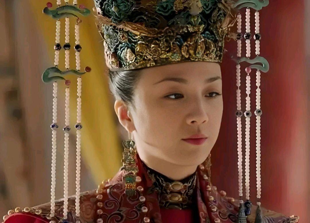 1202年，贵妃杨桂枝用计将宋宁宗骗到其寝宫后，又将宁宗灌醉。宁宗想要她侍寝，没