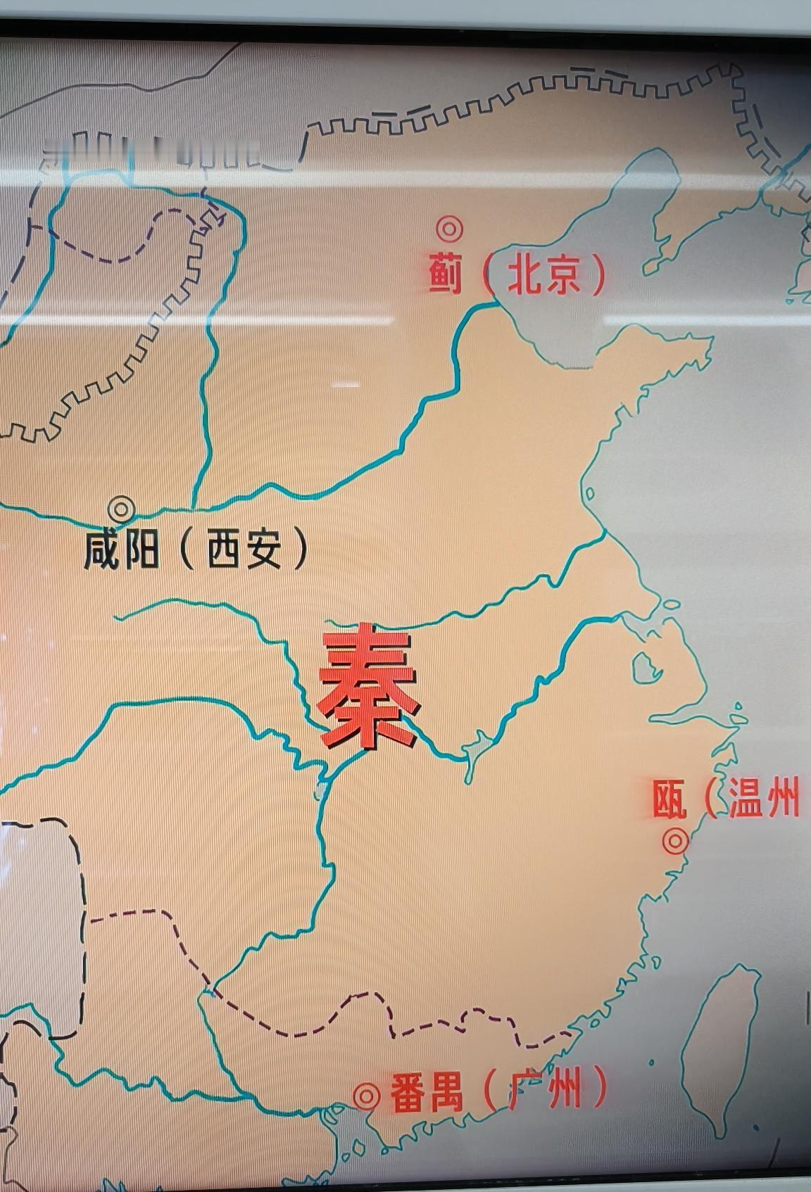 从一张地图上，你能看到什么？十多年前，我曾前往广州，那座城市干净整洁，四季气候宜