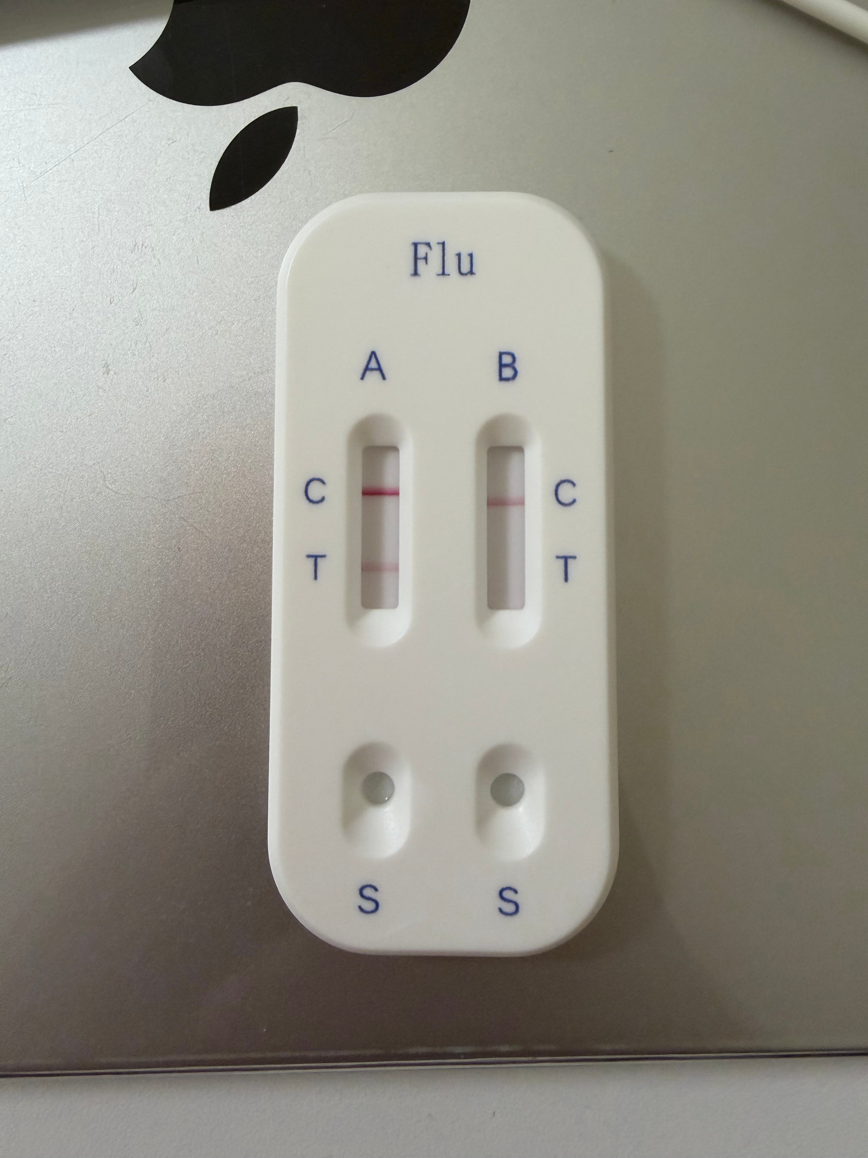 一不留神甲流了，晚上高烧到39度，太难受了，今年体质太差了，各种毛病找上门，冬天