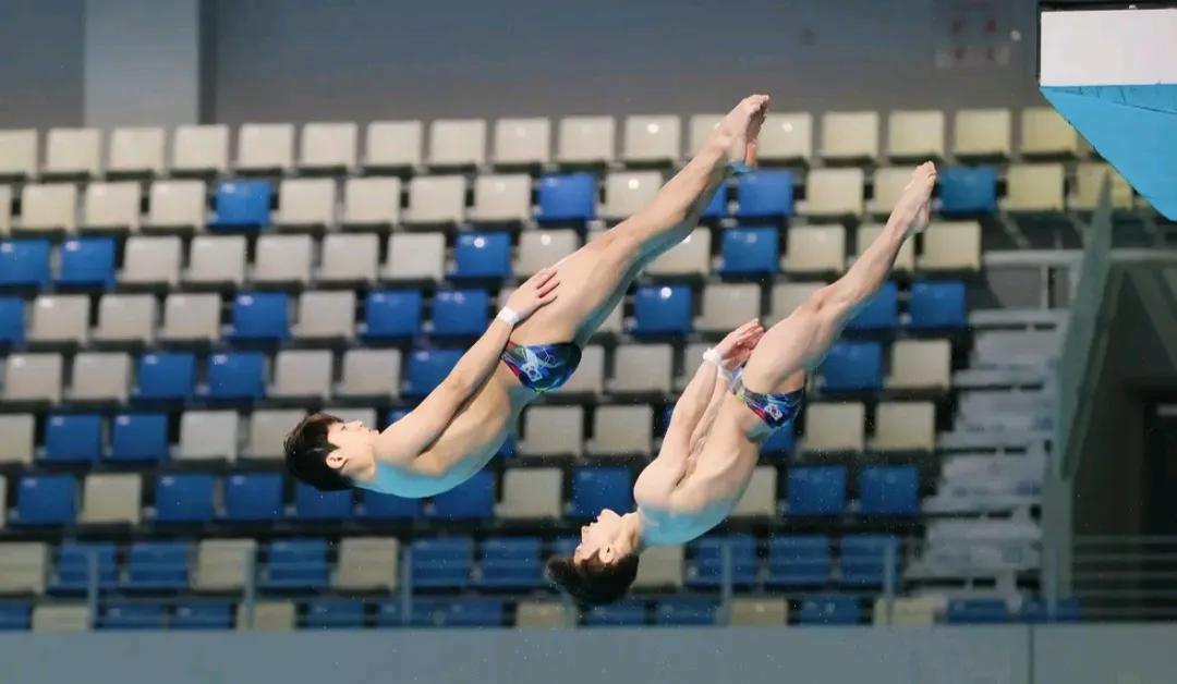 网上许多人认为，东亚黄种人在古代的身高是超过欧洲白人的，今后随着营养水平的提高，