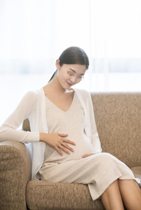 “白嫖成功！”陕西西安，一24岁女子入职某公司，工资15000，可上班不到1年就