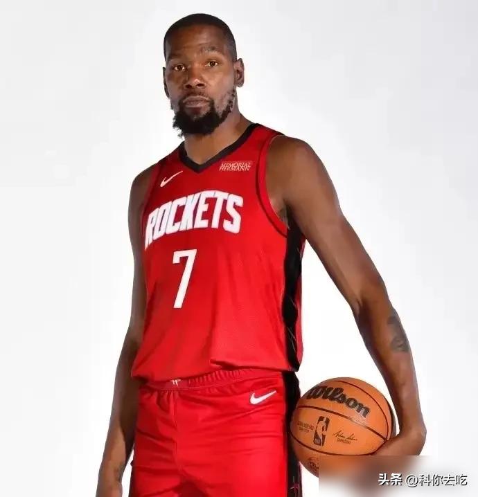 杜兰特总得分超越乔丹，升至历史第五，本该是个封神的夜晚。可谁能想到，这块金字招牌