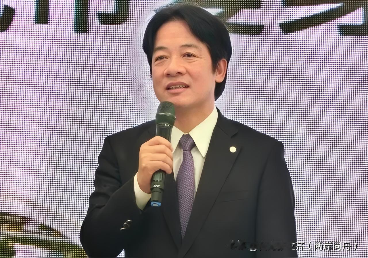 最近台海最大热议，就是特朗普放话可能致电赖清德，引发轩然大波。
特朗普核心态度很