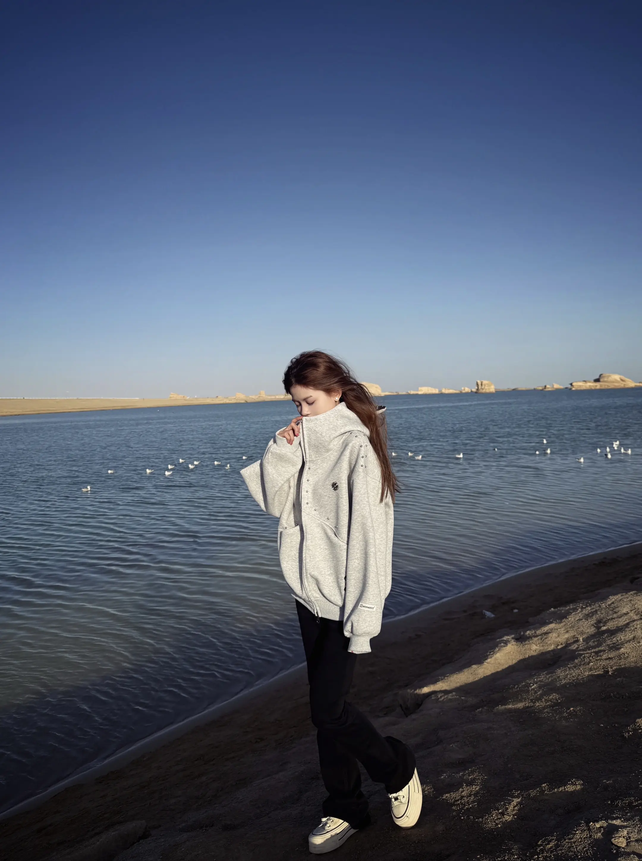 以前的误会不重要了 懂吗 现在我不希望我身边是你了