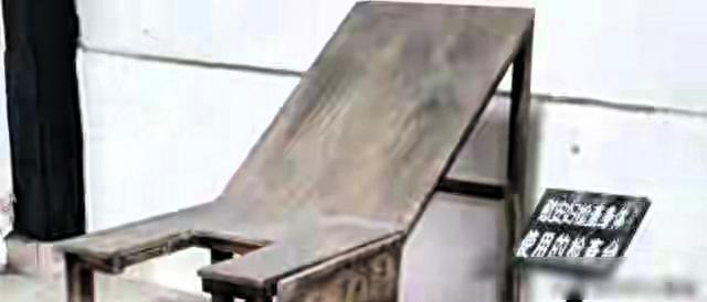 “慰安椅”根本不是椅子，是把十七岁姑娘活生生碾碎的吃人机器

南京利济巷纪念馆里