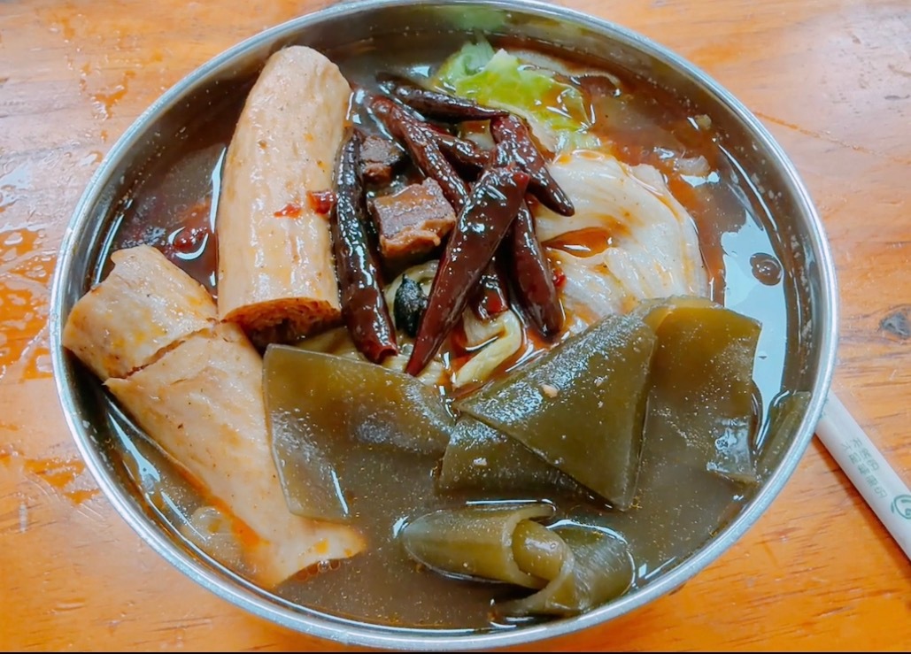 这家板面才好吃～正宗 天津·老三板面牛杂面