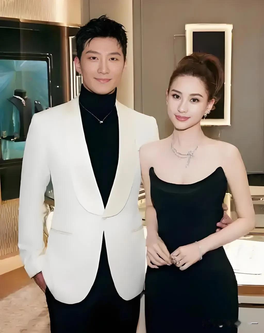 窦骁身上有个过人之处，

倒不是说他年轻有为当了演员，

也不是说娶了豪门千金何